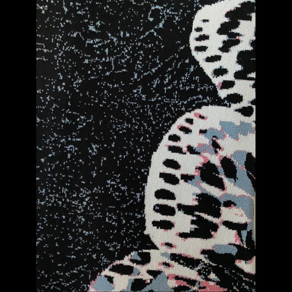 BCBG Audrie butterfly jacquard bodycon dress - Picture 5 of 6